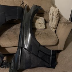 Q60 Carbon Fenders 
