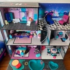 LOL Doll House