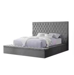 Jonathan Velvet Grey King Tufted Bed with Storage