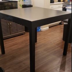 Tall Wooden Table With Four Chairs 