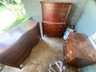 3-Piece Cherry Finish Bedroom Set – Dresser, Chest & Nightstand