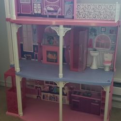 Barbie Dream House