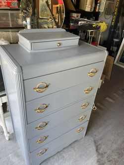 Vintage Tall dresser 5 full size drawer + small drawer - total of six drawers with mirror 68 inches tall / 34 inches wide/. 19 inches deep - solid woo