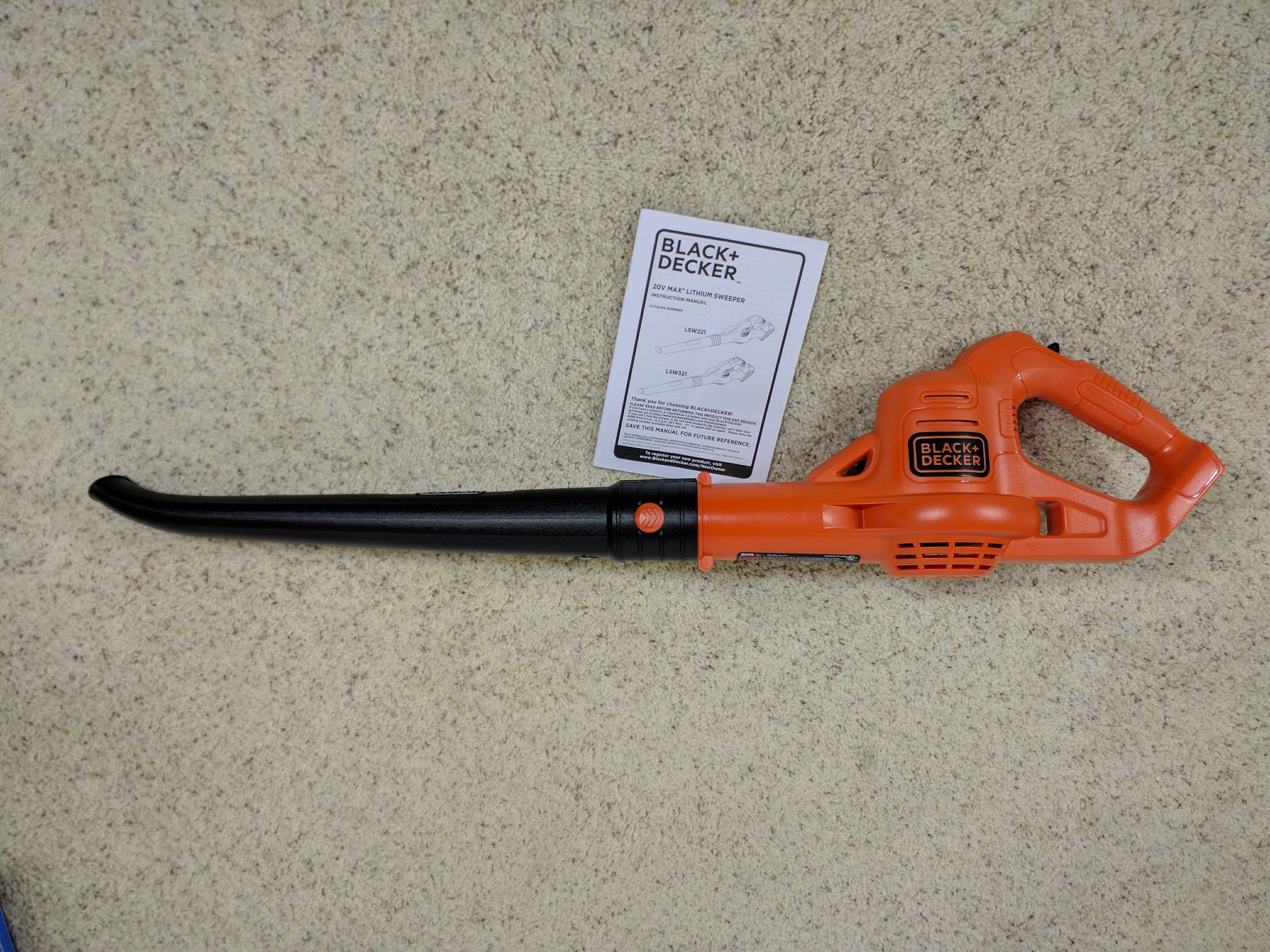 BLACK DECKER LSW221/LSW321 20V MAX Lithium Cordless Sweeper Instruction  Manual