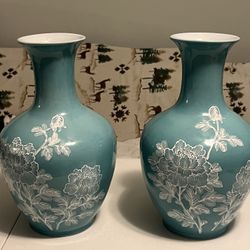 $50.00 Each.  Vintage Vases Made In Taiwan ROC