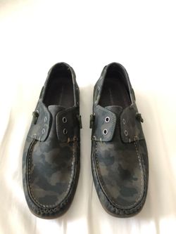 JOHN VARVATOS SCHOONER BOAT SHOE size 9