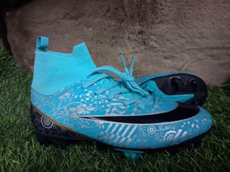 Soccer cleats us size 2youth