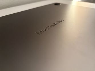 M1 MacBook Pro 14-inch 16gb Memory 1tb SSD. 