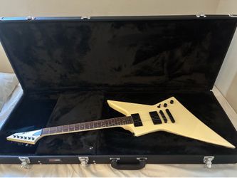 Electric Guitar w/case