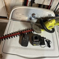 Ryobi Hedge Trimmer W/charger and Battery 