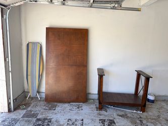 Free Large wood table