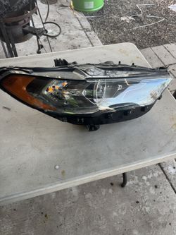 Ford Fusión 2017 Left Side Headlight Oem