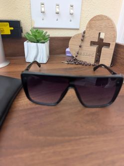 Brand new sunglasses paid 65