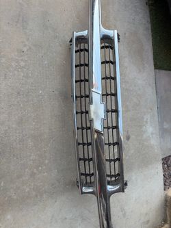 02 Chevy Silverado grill