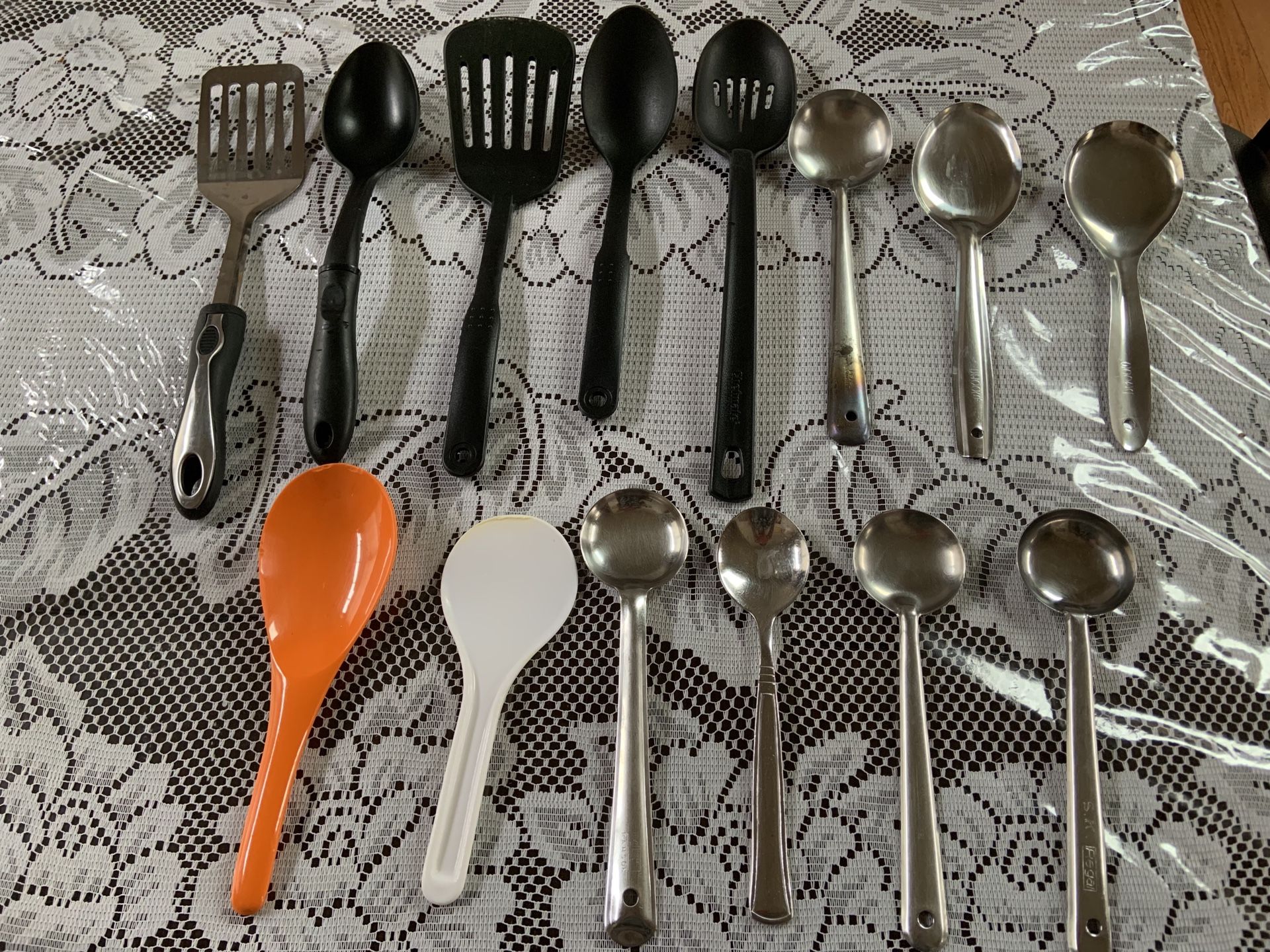 Kitchen utensils- 14 pieces