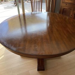 Round Dining Table 59”