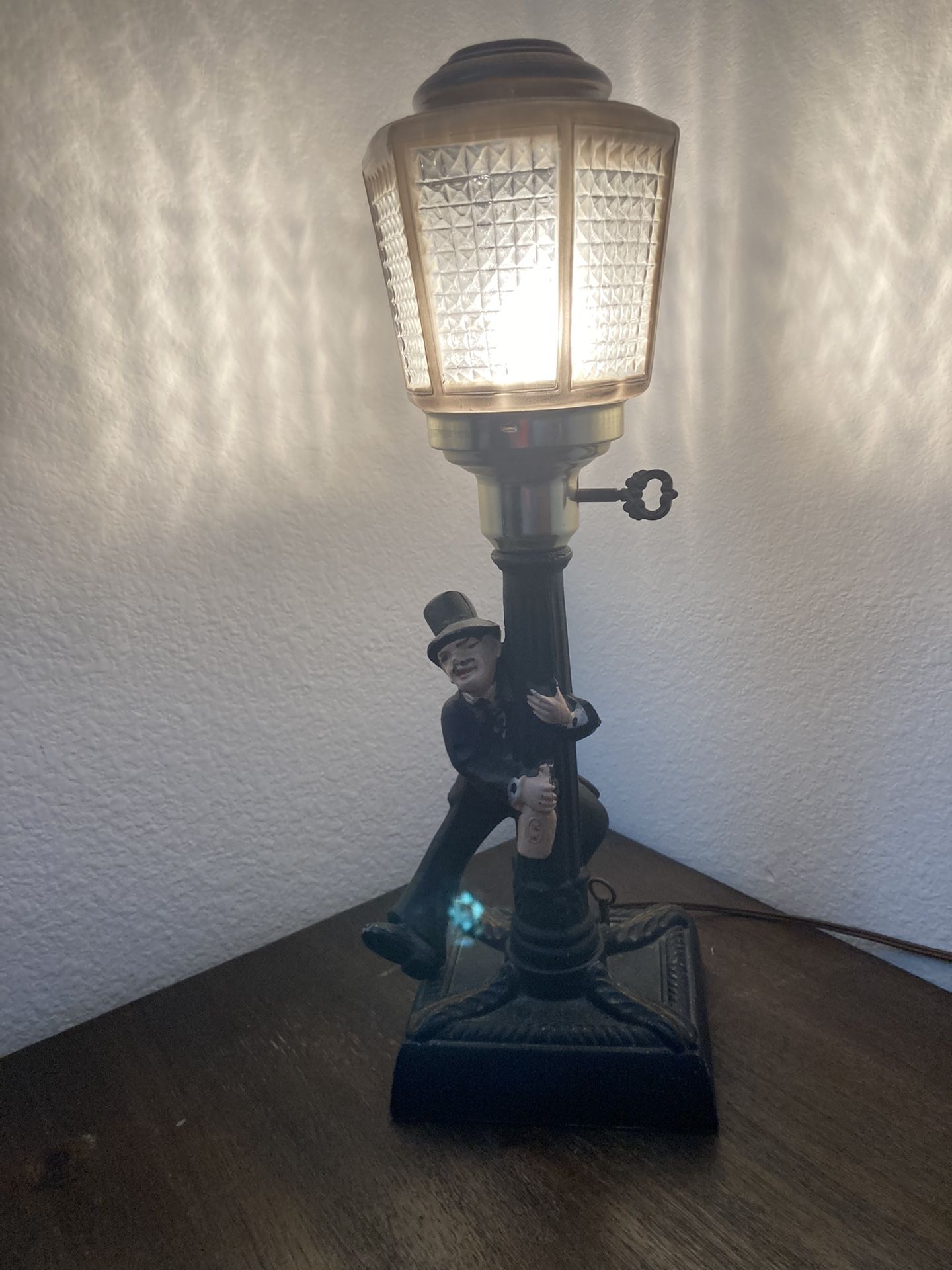 Vintage 1950's Charlie Chaplin 22” Bar Lamp Drunk  Leaning on Lamp Post-