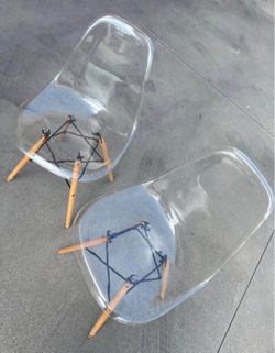 Set of 2 Clear Acrylic Dining Chairs