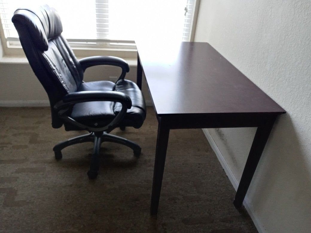 Leather Chair With Table