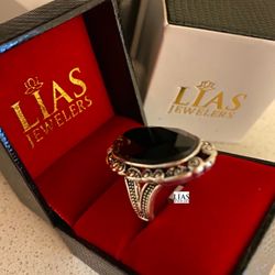 New 18k Gold Engagement Ring 