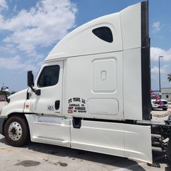 2016 FREIGHTLINER CASCADIA 125 SLEEPER TRUCK TRACTOR 