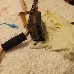 Fisher Gold Bud 2 Like New