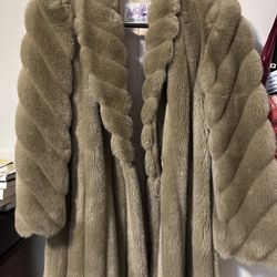 FAKE FUR COAT