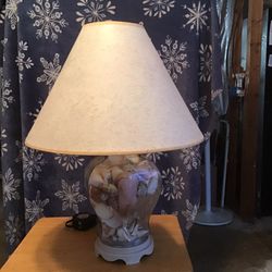 REDUCED Shell Lamp