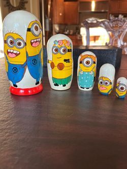 Set of 5 Minion Wooden Nesting Dolls