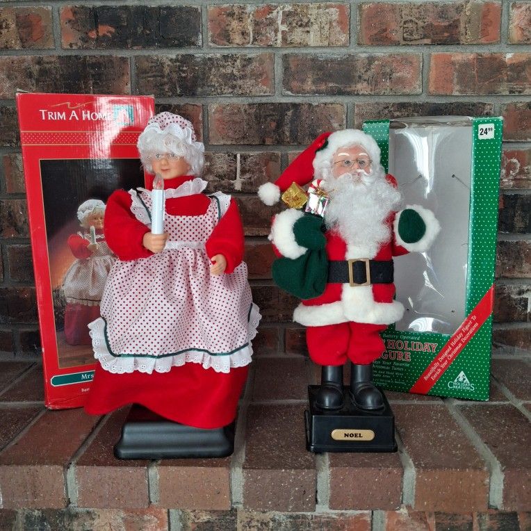 Vintage Santa and Mrs Clause