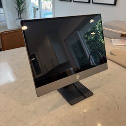 Portable Ultra Slim Travel Display Screen 15”