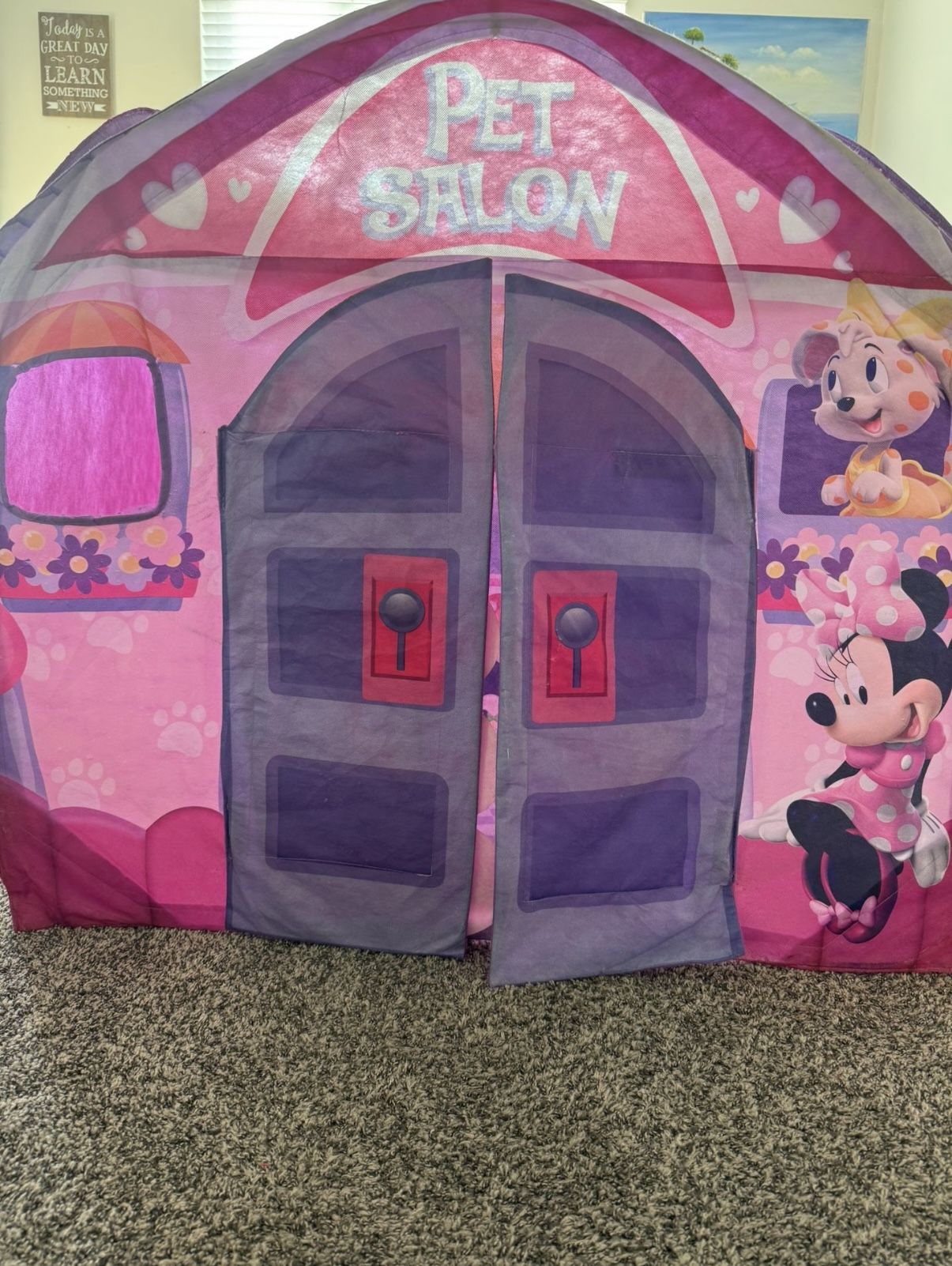 Minnie Mouse ‘Pet Salon’ Play Tent 