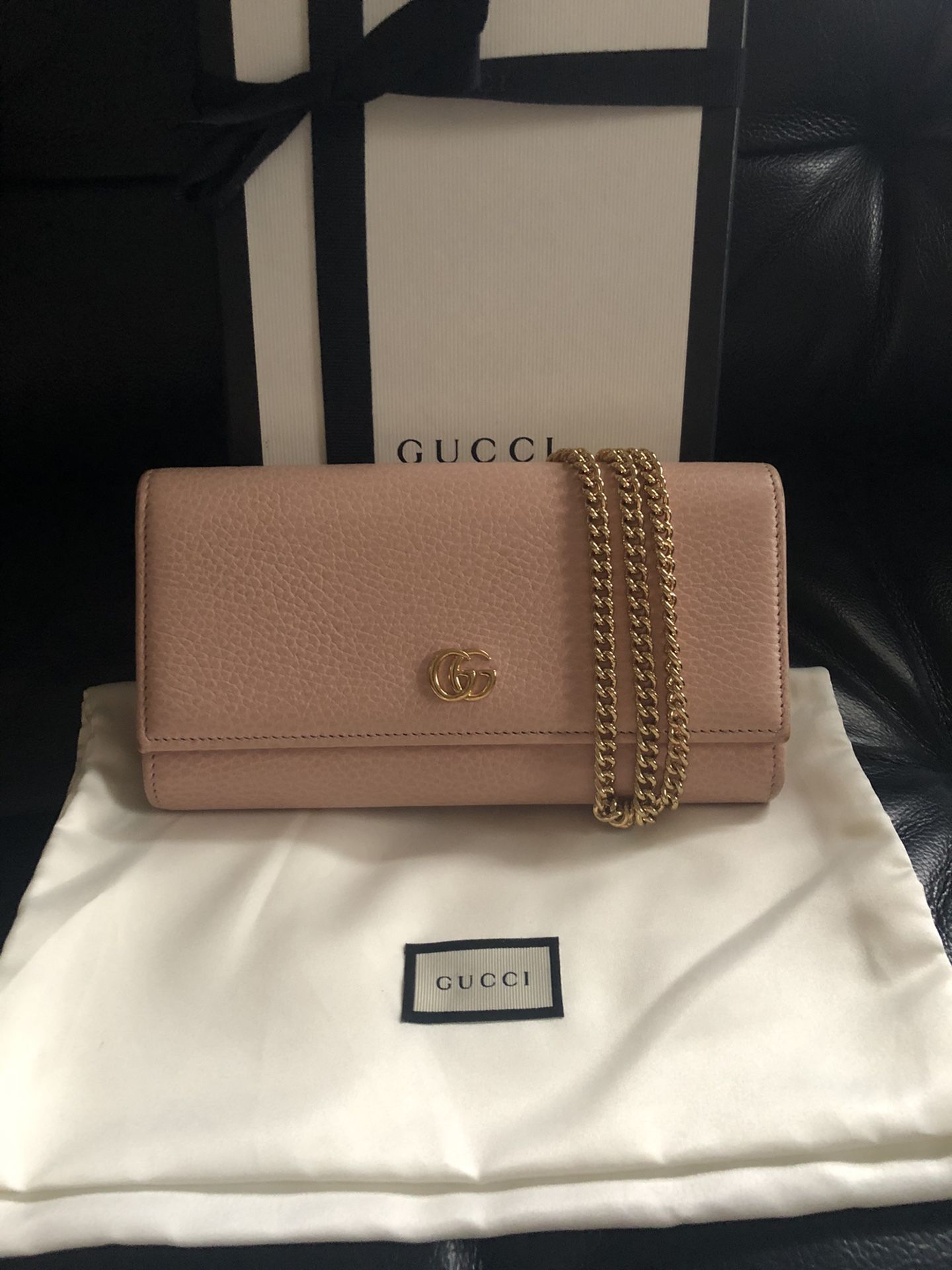 Gucci Marmont leather chain wallet
