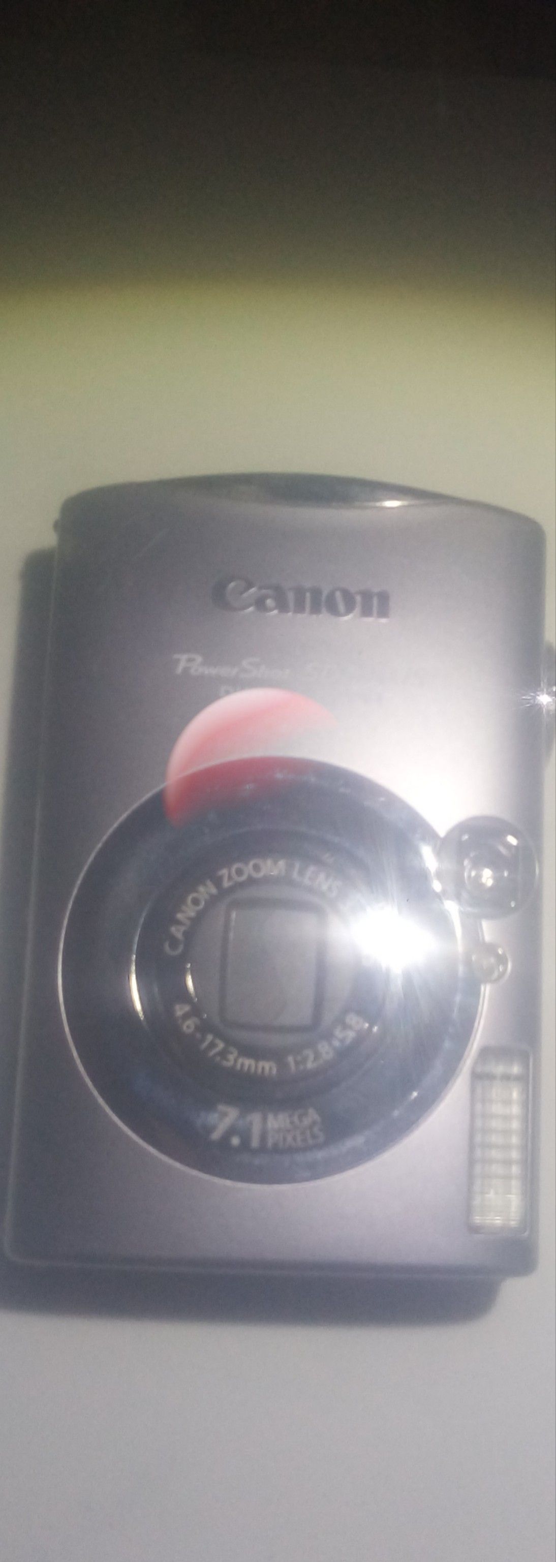 Canon Power Shot SD800 IS digital elph
