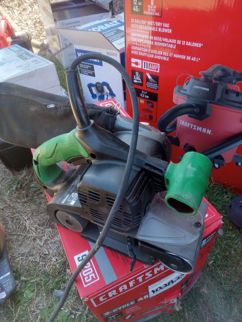 Almost New Belt Sander