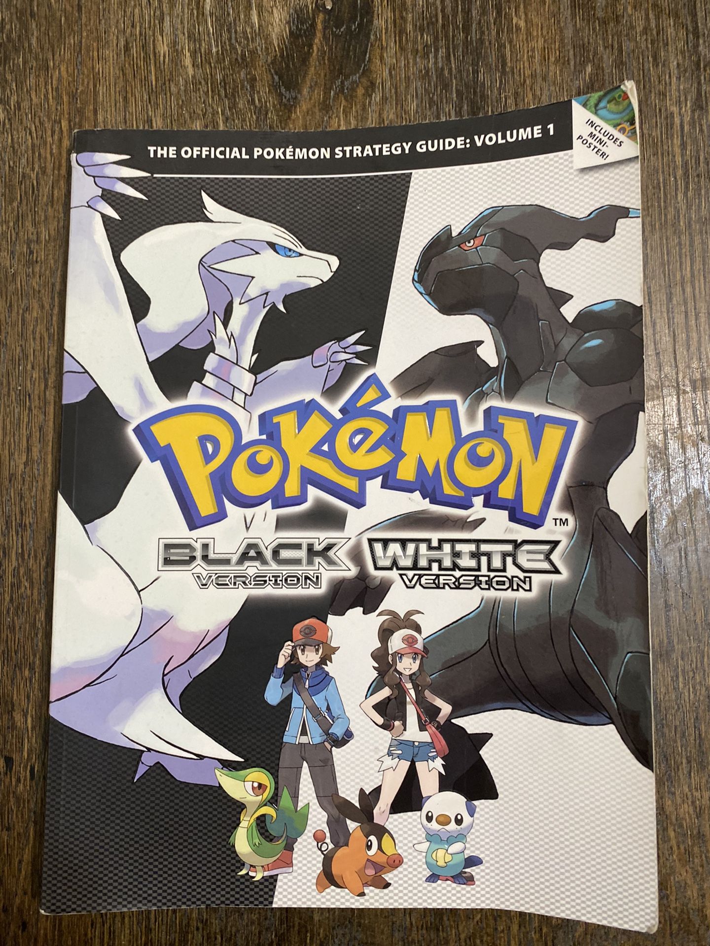 POKEMON Black & White Versions The Official Strategy Guide Vol 1 No Poster USED