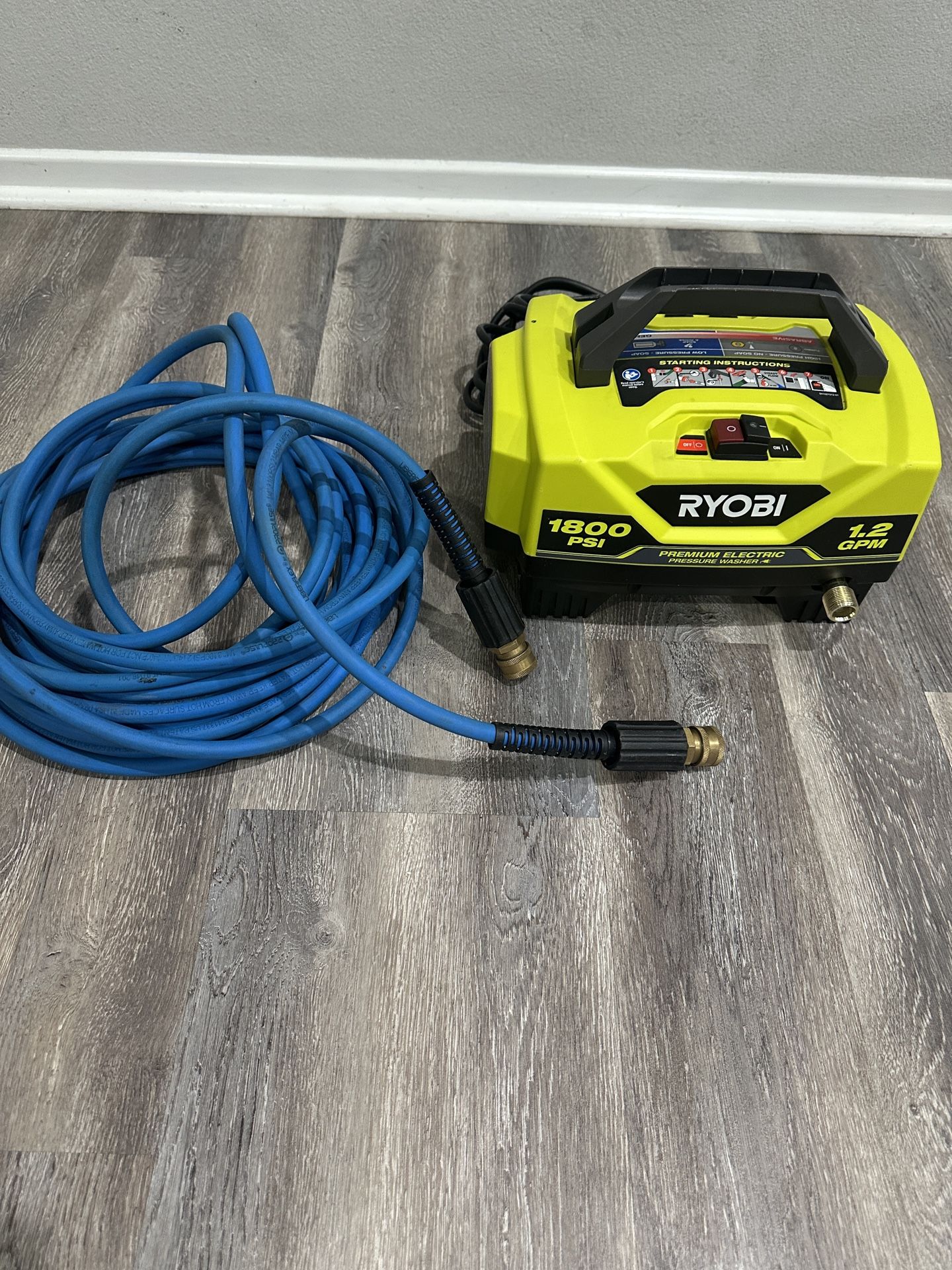 1800 psi 1.2 GPM Ryobi Pressure Washer / Uberflex / Quick connect / Stubby Gun