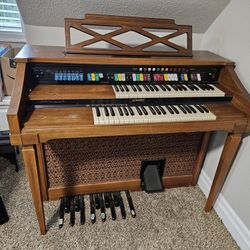 Lowrey Organ Free U Pick Up East Vancouver 