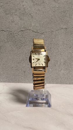 Vintage Waltham 17 Jewel Manual Wind Watch – Tank Style, Small Seconds, 1950s