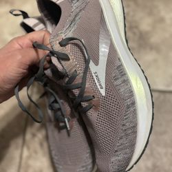 Women’s Brooks Size 81/2 