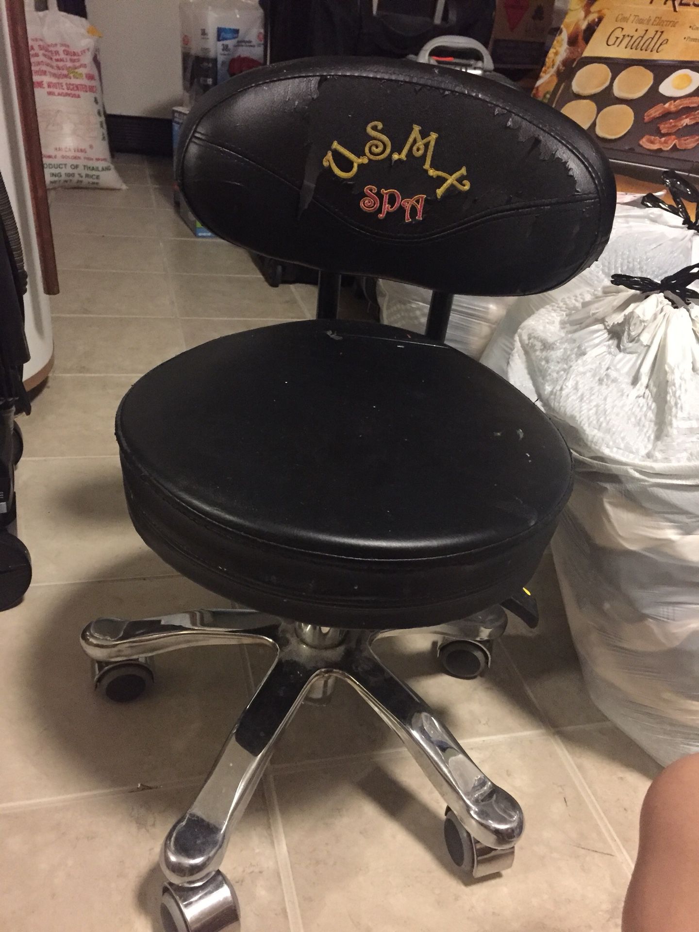Small Black Pedicure Swivel Chair