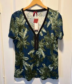 Brand New Love Scarlett Tropical Leaf Print Zipper V-Neck Top women’s Size XL