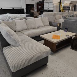 New sectional 🚚 we can deliver 🚚

$39 initial payment 

Total price $1199