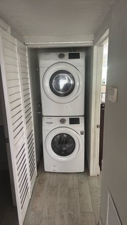 Samsung Stacked Washer and Dryer Set