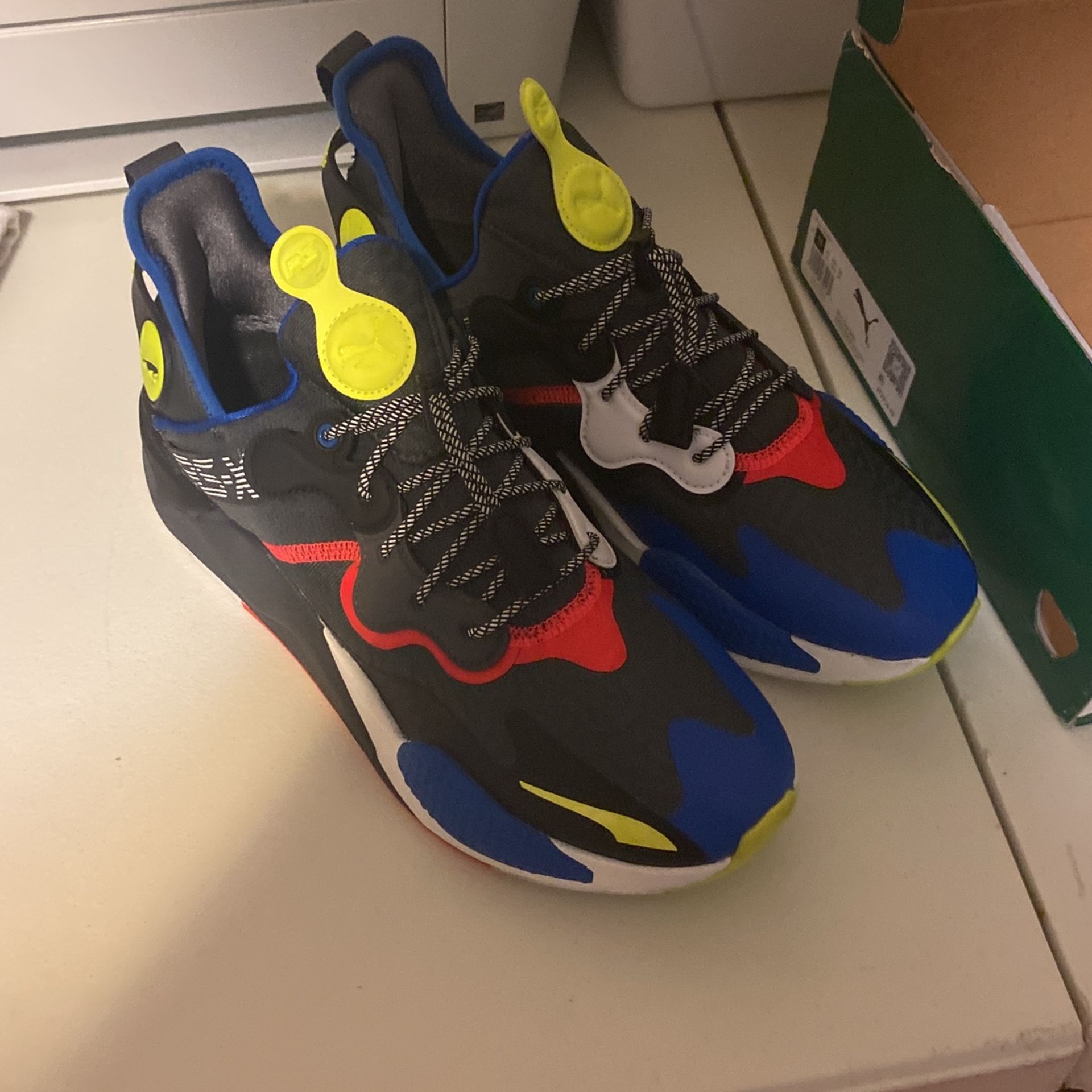 Selling These Worn Three Times Someone Take Em I’ll Work With You