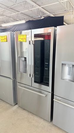Samsung French Door Refrigerator with InnerView Window