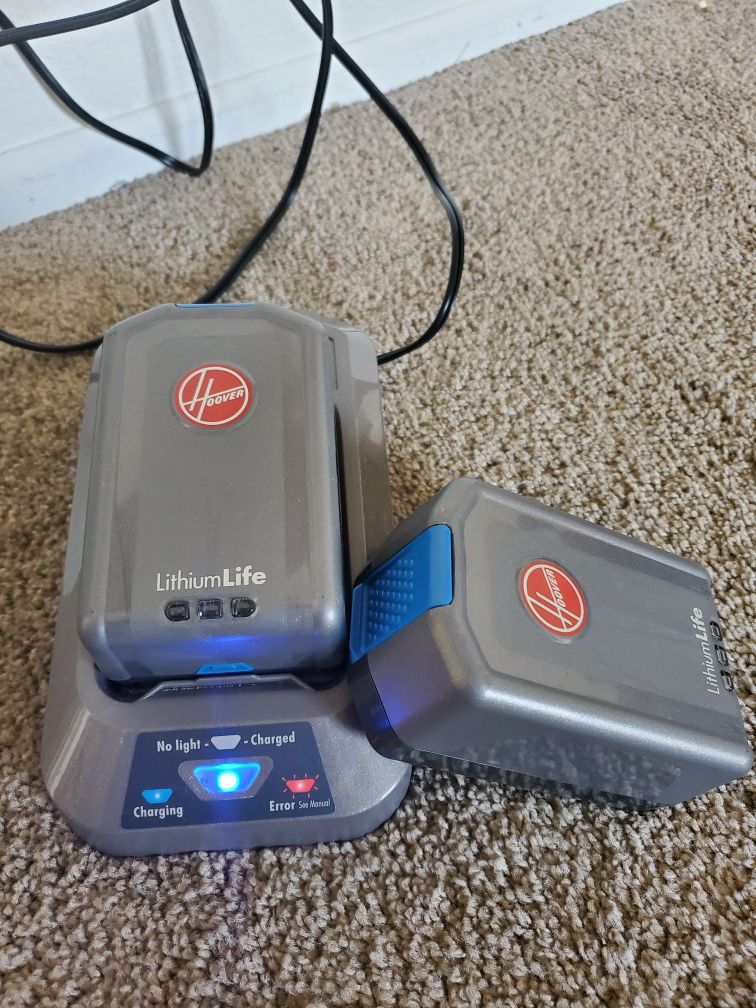 Hoover Lithium Life Charging Station With 2 Batteries