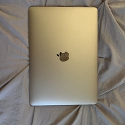 Rose gold MacBook Air (2020)