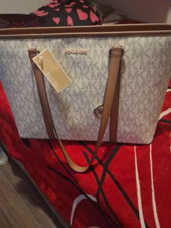 Bolsa MK