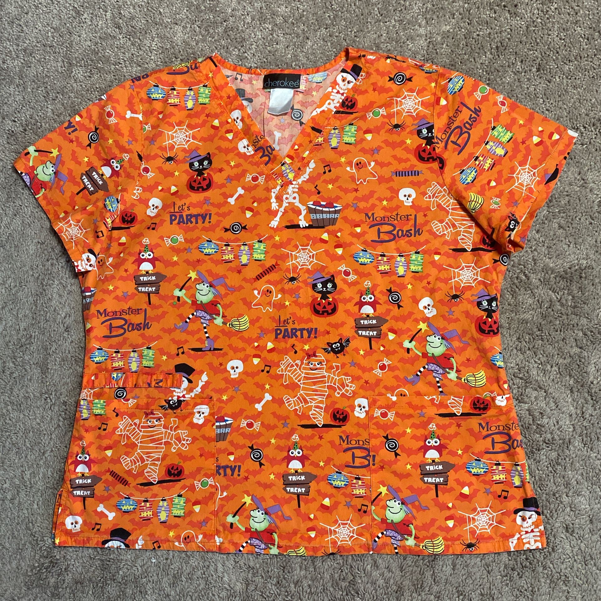 Cherokee Halloween Theme Medical Scrub Top Size XL